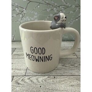 Good Meowing Coffee Mug Kitty Cat Sitting On Rim Eccolo